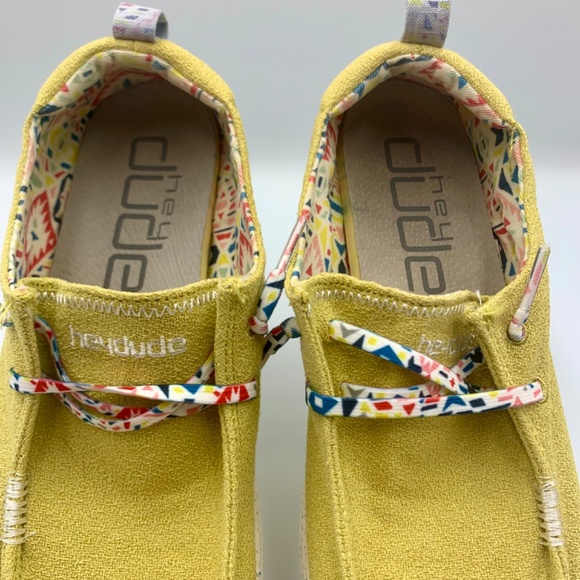 Women’s Hey Dude Wendy Zig Zag Acacia yellow canvas casual slip on’s beach boho - Picture 2 of 12